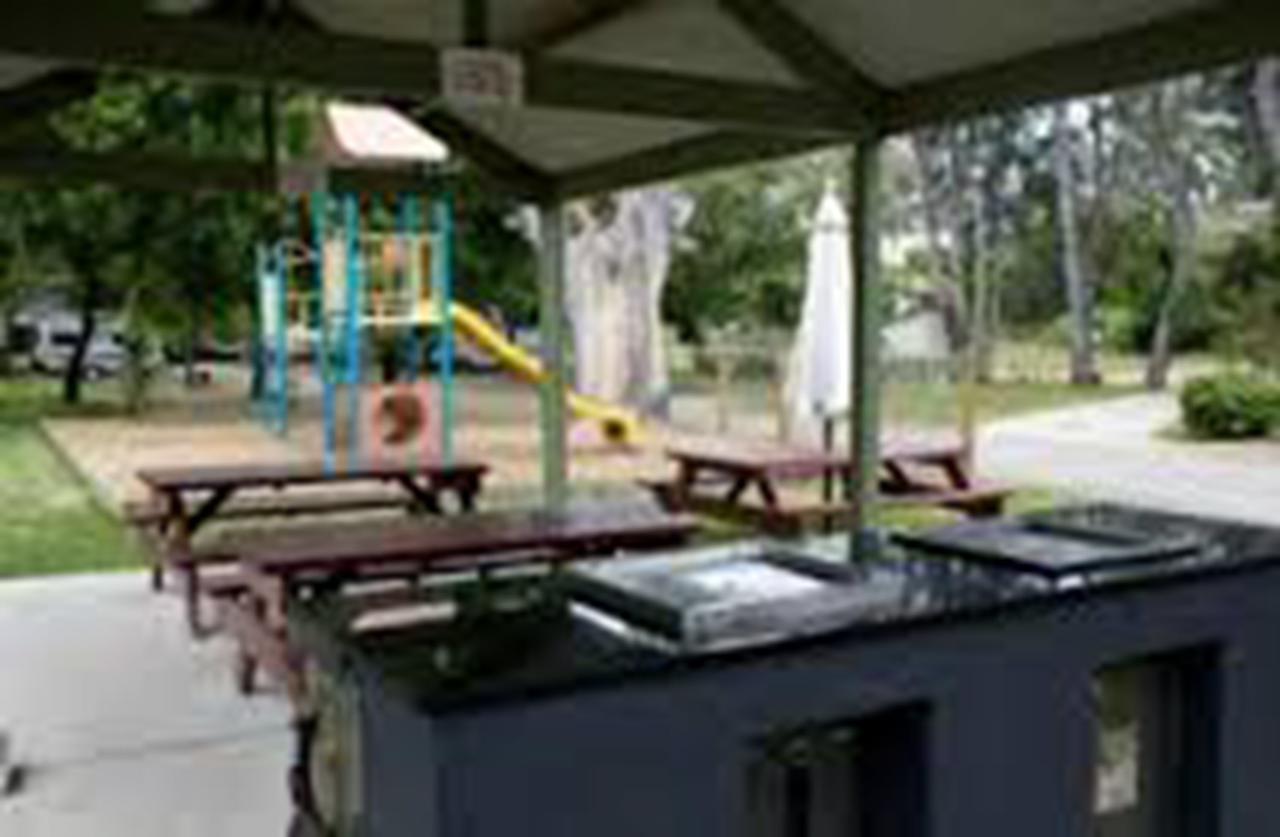 Big4 Seymour Holiday Park Exterior photo